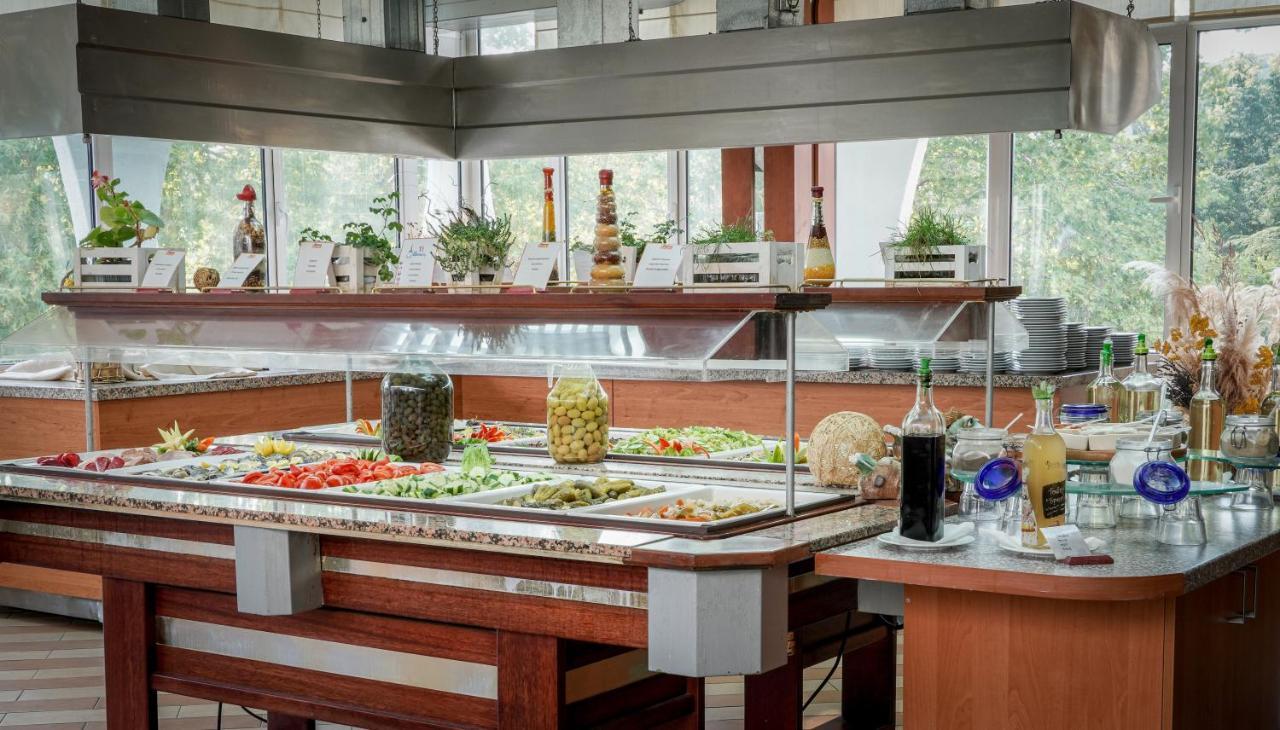 Laguna Beach Hotel Αλμπένα Εξωτερικό φωτογραφία