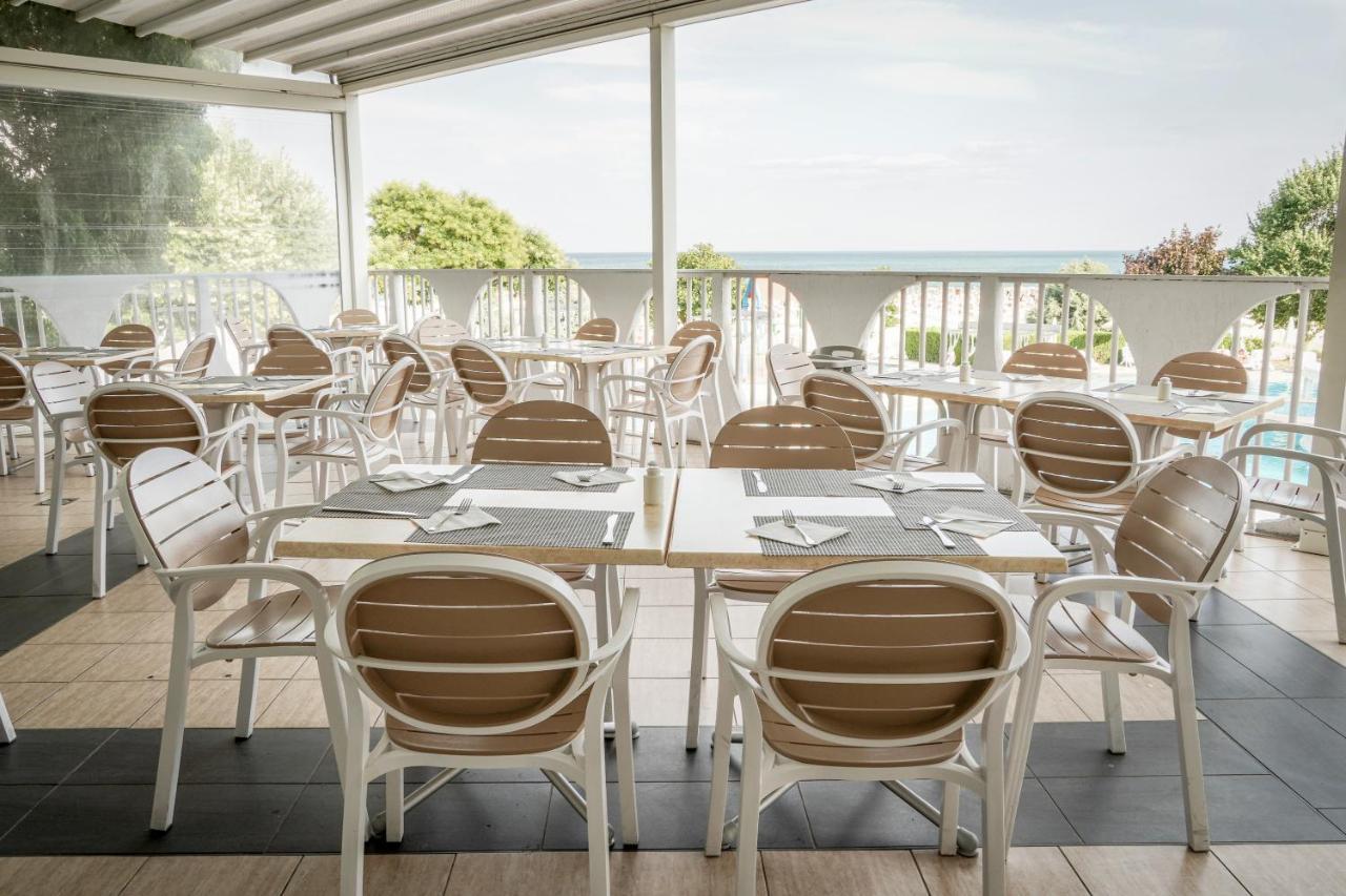 Laguna Beach Hotel Αλμπένα Εξωτερικό φωτογραφία