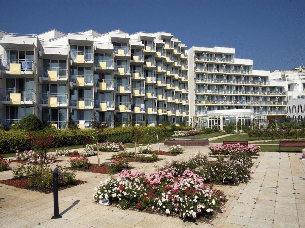 Laguna Beach Hotel Αλμπένα Εξωτερικό φωτογραφία